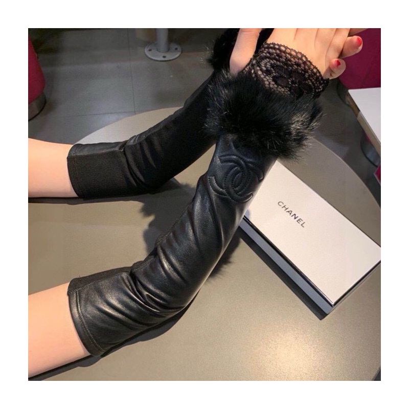 Chanel Leather Gloves